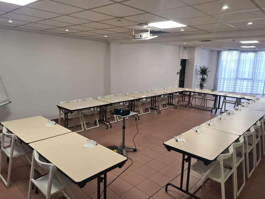 Hotel Ibis Budget Toulon Centre Zewnętrze zdjęcie